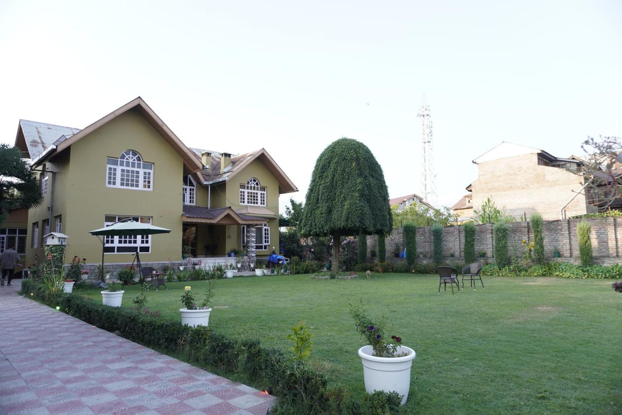 Farsal Villa Srīnagar Exterior foto